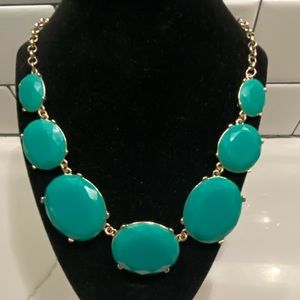 Green and gold chunky statement necklace / a fun and versatile piece!